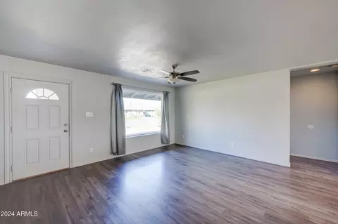 4923 E Palm Ln, Phoenix, AZ 85008 photo 8