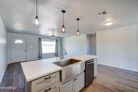 4923 E Palm Ln, Phoenix, AZ 85008 photo 10