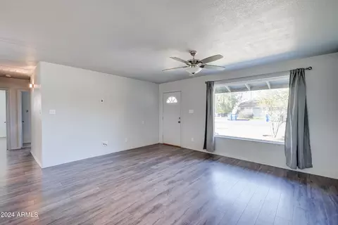 4923 E Palm Ln, Phoenix, AZ 85008 photo 7