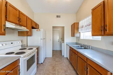 6526 Ensenada St, Mesa, AZ 85205 photo 11