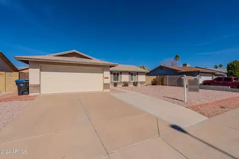 6526 Ensenada St, Mesa, AZ 85205 photo 2