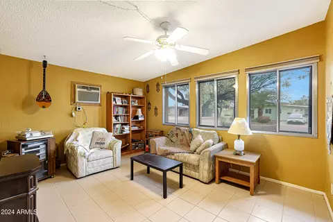 3643 E Paradise Dr, Phoenix, AZ 85028 photo 11