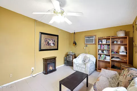 3643 E Paradise Dr, Phoenix, AZ 85028 photo 12