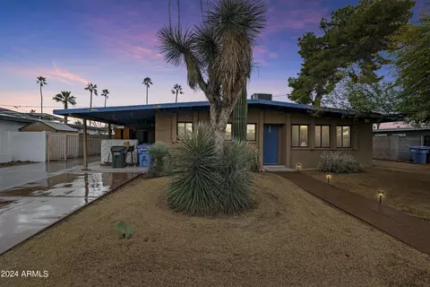 3643 E Paradise Dr, Phoenix, AZ 85028 photo 2