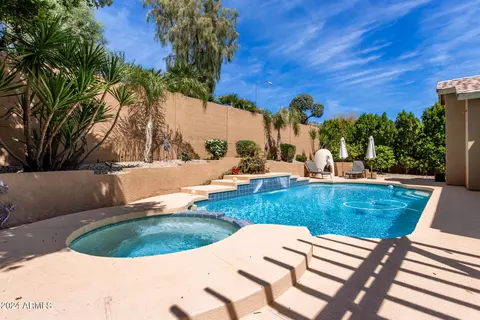 Exterior - 9412 E Hillview Cir, Mesa, AZ 85207 photo 9 of 13
