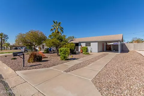 1236 E Mission Ln, Phoenix, AZ 85020