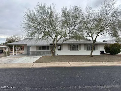 10509 W Snead Dr, Sun City, AZ 85351