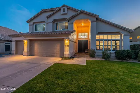 Exterior - 2123 E Granite View Dr, Phoenix, AZ 85048 photo 2 of 17