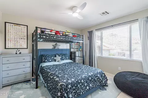 Bedroom - 2123 E Granite View Dr, Phoenix, AZ 85048 photo 6 of 10