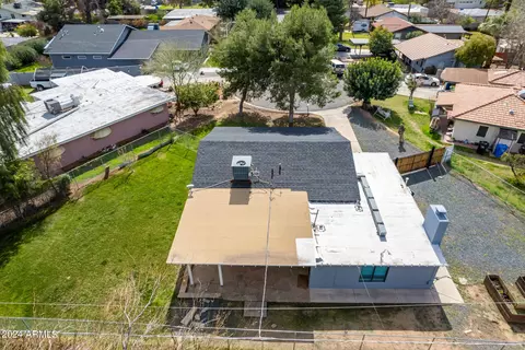 View/Area - 3121 N 27th Pl, Phoenix, AZ 85016 photo 3 of 9