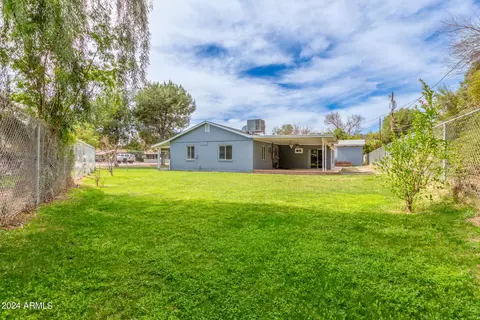 Exterior - 3121 N 27th Pl, Phoenix, AZ 85016 photo 12 of 16