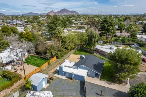 View/Area - 3121 N 27th Pl, Phoenix, AZ 85016 photo 1 of 9
