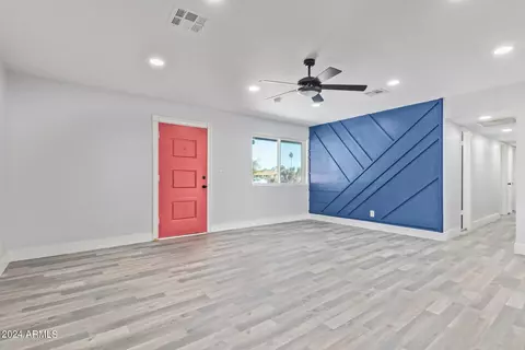 Bedroom - 3418 W Cholla St, Phoenix, AZ 85029 photo 1 of 8