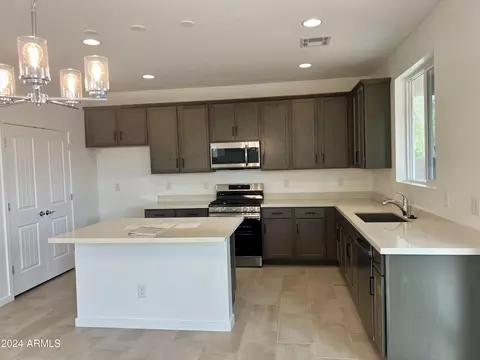 10742 E Dragoon Cir, Mesa, AZ 85208 photo 4