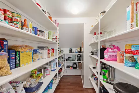 Kitchen - 3377 E Mayberry Ave, Gilbert, AZ 85297 photo 6 of 6