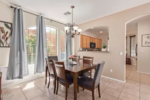 Dining - 7453 S 19th St, Phoenix, AZ 85042 photo 2 of 5