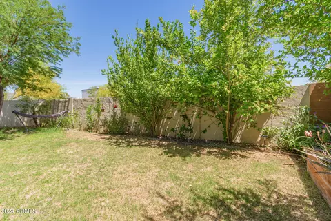 Exterior - 7453 S 19th St, Phoenix, AZ 85042 photo 11 of 14