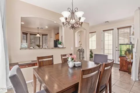 Dining - 7453 S 19th St, Phoenix, AZ 85042 photo 3 of 5