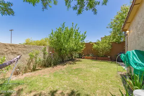 Exterior - 7453 S 19th St, Phoenix, AZ 85042 photo 13 of 14