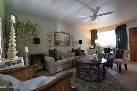 Living - 2343 Earll Dr, Phoenix, AZ 85016 photo 6 of 7