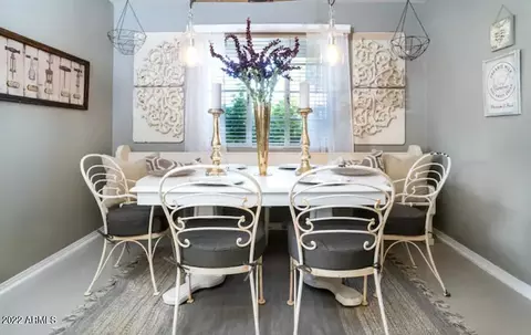 Dining - 2343 Earll Dr, Phoenix, AZ 85016 photo 3 of 6
