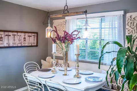 Dining - 2343 Earll Dr, Phoenix, AZ 85016 photo 4 of 6