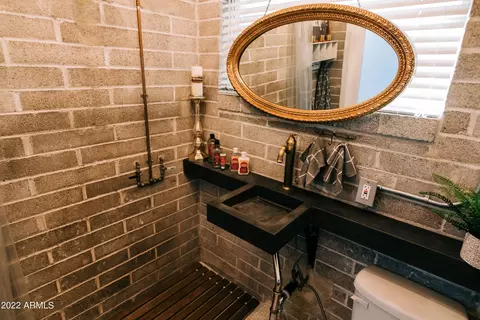 Bath - 2343 Earll Dr, Phoenix, AZ 85016 photo 7 of 12