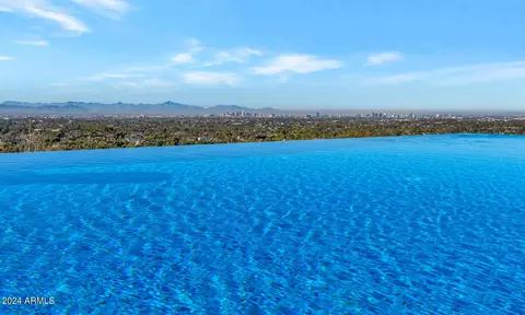 View/Area - 5401 E Valle Vista Rd, Phoenix, AZ 85018 photo 4 of 7