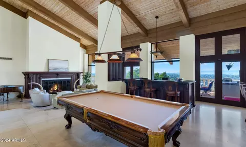 Living - 5401 E Valle Vista Rd, Phoenix, AZ 85018 photo 3 of 5