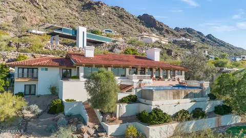 View/Area - 5401 E Valle Vista Rd, Phoenix, AZ 85018 photo 2 of 7