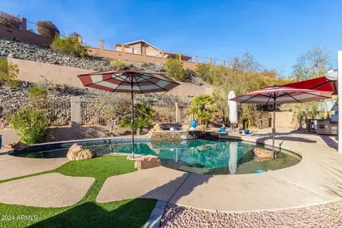 Exterior - 2010 E Glenhaven Dr, Phoenix, AZ 85048 photo 27 of 29