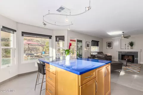 Kitchen - 2010 E Glenhaven Dr, Phoenix, AZ 85048 photo 4 of 4