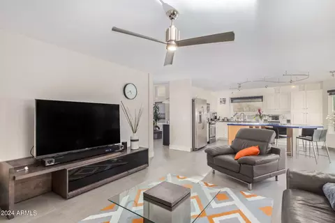 Living - 2010 E Glenhaven Dr, Phoenix, AZ 85048 photo 6 of 8