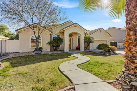 3033 E Adobe St, Mesa, AZ 85213