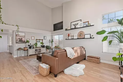 802 W Iris Dr, Gilbert, AZ 85233 photo 8