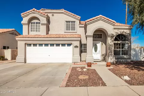 802 W Iris Dr, Gilbert, AZ 85233 photo 2