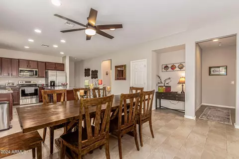 2429 E Alta Vista Rd, Phoenix, AZ 85042 photo 7