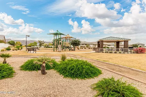 2429 E Alta Vista Rd, Phoenix, AZ 85042 photo 17