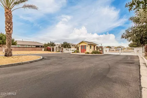 2429 E Alta Vista Rd, Phoenix, AZ 85042 photo 19