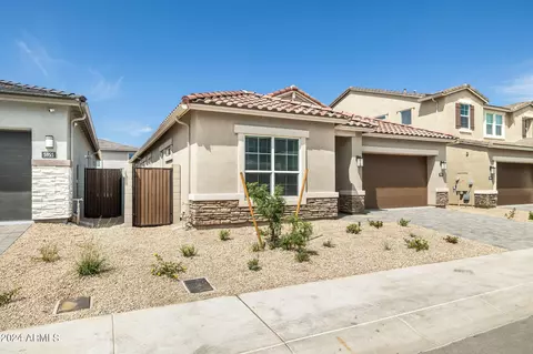 5951 E Lone Cactus Rd, Phoenix, AZ 85054 photo 2