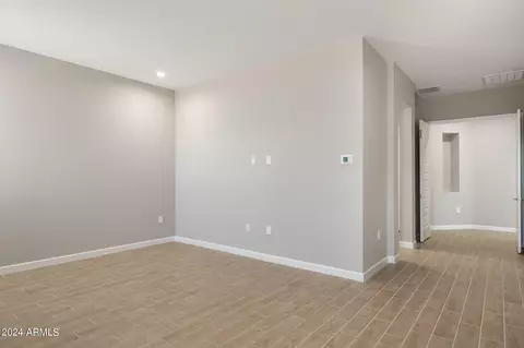 5951 E Lone Cactus Rd, Phoenix, AZ 85054 photo 20