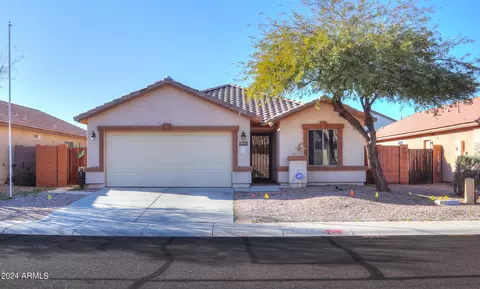 19544 N Falcon Ln, Maricopa, AZ 85138