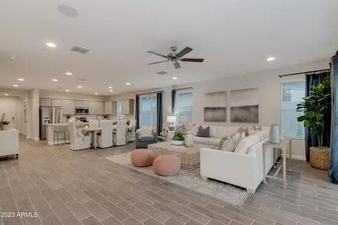 Living - 5958 E Lone Cactus Rd, Phoenix, AZ 85054 photo 1 of 3