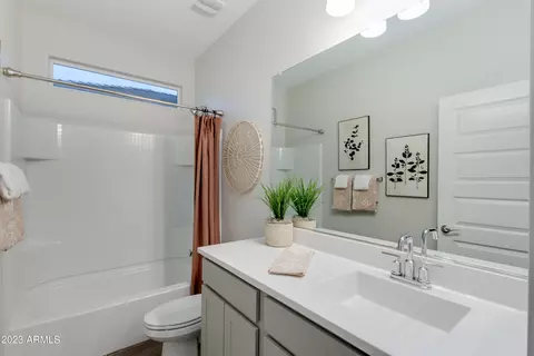 Bath - 5958 E Lone Cactus Rd, Phoenix, AZ 85054 photo 2 of 3