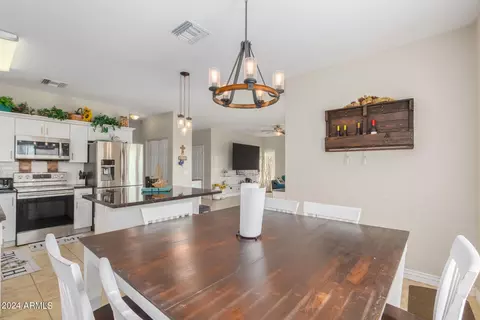 Dining - 2191 E Greenlee Ave, Apache Junction, AZ 85119 photo 2 of 2