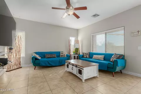 Living - 2191 E Greenlee Ave, Apache Junction, AZ 85119 photo 1 of 7