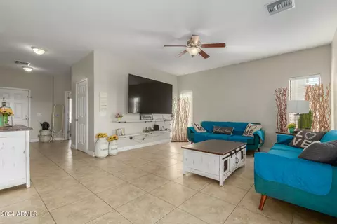 Living - 2191 E Greenlee Ave, Apache Junction, AZ 85119 photo 3 of 7