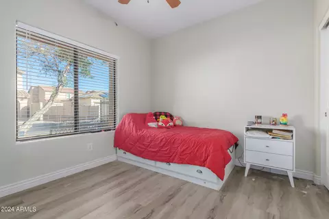 Bedroom - 2191 E Greenlee Ave, Apache Junction, AZ 85119 photo 6 of 9
