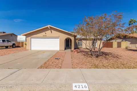 4216 W Villa Rita Dr, Glendale, AZ 85308
