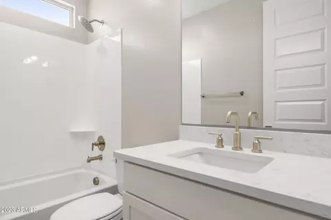 Bath - 5950 E Lone Cactus Rd, Phoenix, AZ 85054 photo 7 of 9